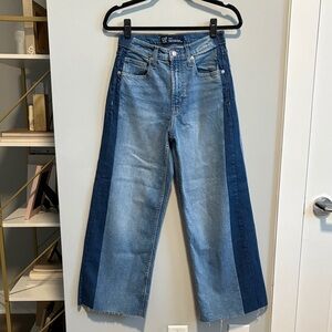 NWT GAP Gap Two-Tone High Rise Wide Leg Crop Blue Flare Jeans
